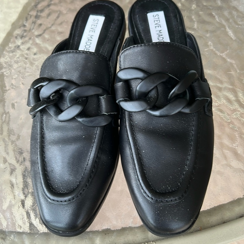 Steve Madden like brand new slides